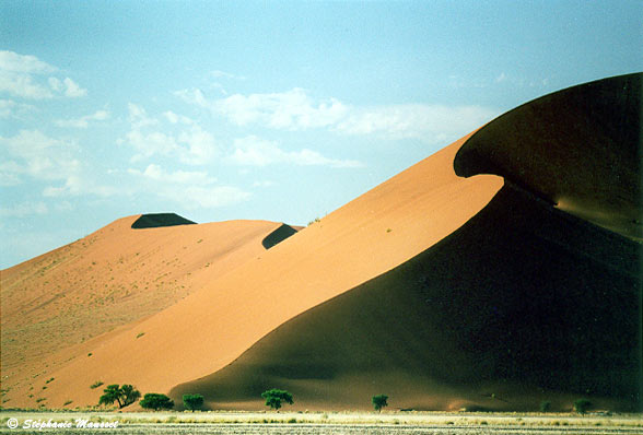 côté énsoleillé contre côté ombre de la dune