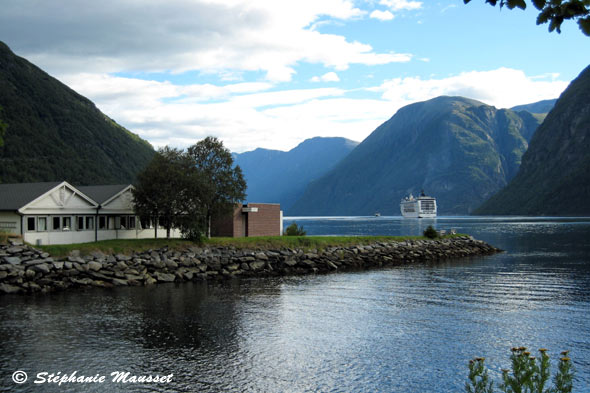 Panorama du fjord Hellesylt en Norvège