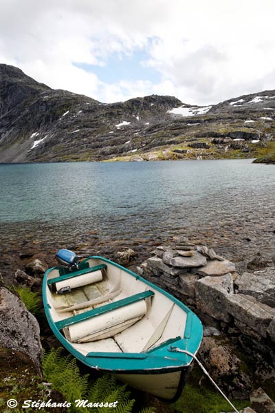 joli lac de montagne en Norvège