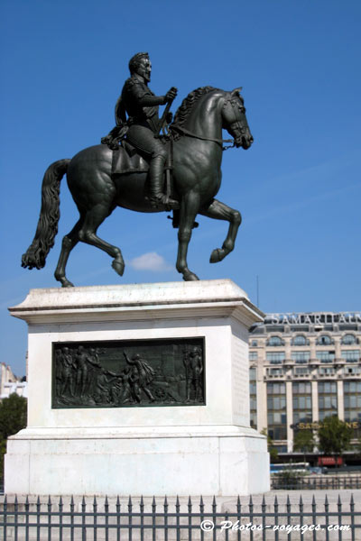 Statue en bronze d'Henri IV