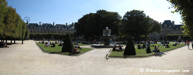 Parc de la place des Vosges