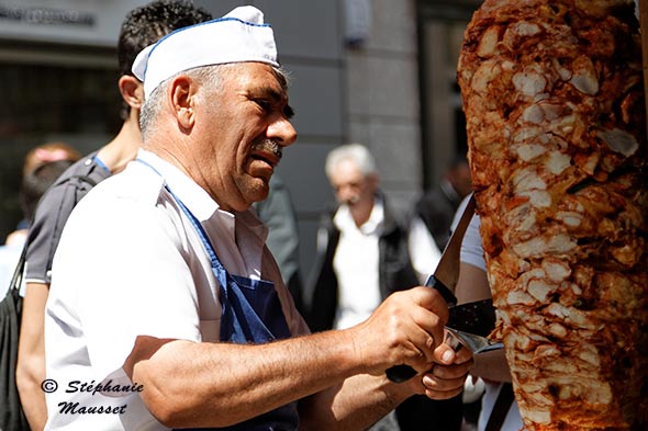 Commerçant turque et rotisserie à kebab
