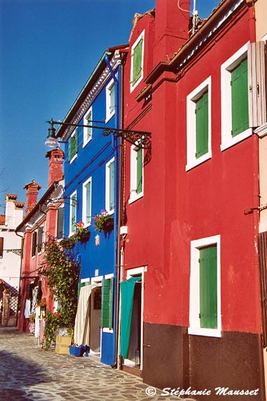 Maison hautes en couleurs à Venise
