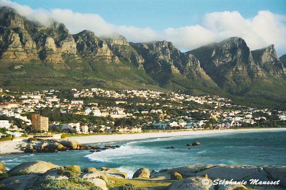 Anse de la Plage campsbay en Afrique du sud