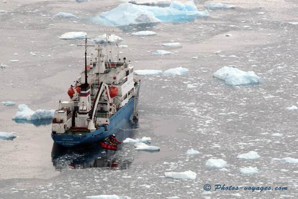 professor multanovskiy navire d'expédition Antarctique