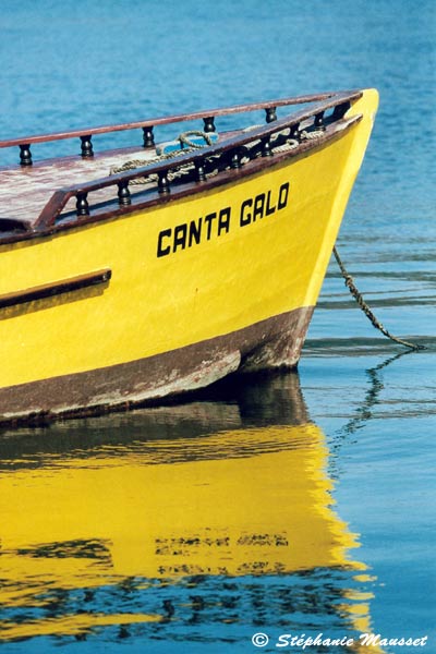 reflet du bateau dans l'eau