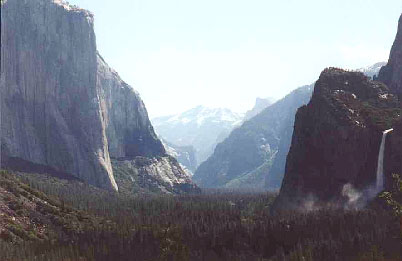 Yosemite mountain landscape
