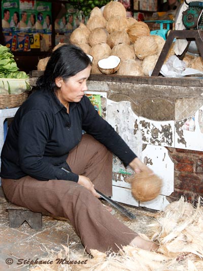 découper la noix de coco