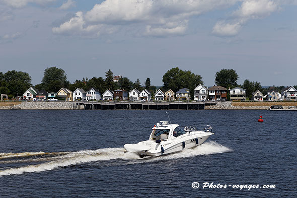 bateau sur le canal Rideau d'Ottawa