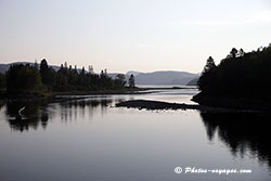 paysage maritime au crépuscule