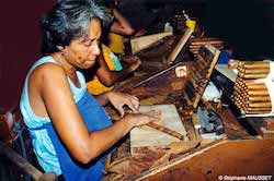 Employee of cigar factory