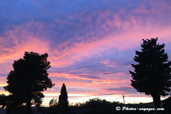 ciel rose violet au crépuscule