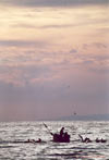 Pêcheur du Costa rica au crépuscule