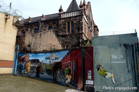 Mural historique dans un quartier de Belfast
