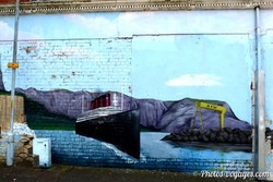 Mural représentant un navire des chantiers Harland and Wolff à Belfast