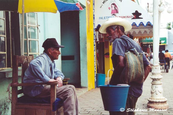 man chatting in Acayucan