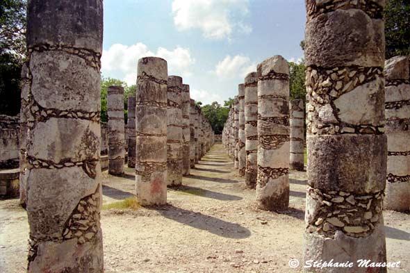 columns at chichen itza