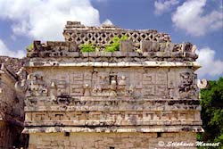 Chichen itza wall