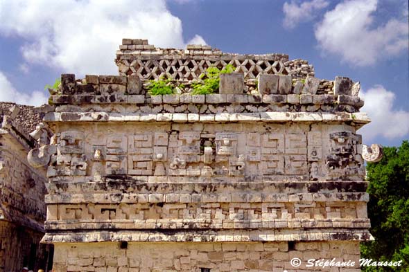 wall vestiges at chichen itza