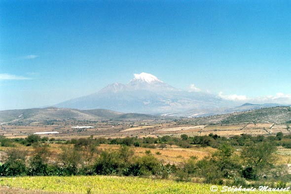 Volcan Popocatepetl enneigé au Mexique