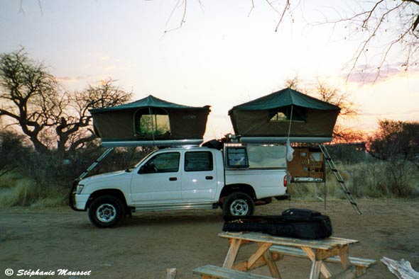 tentes de toit du 4x4 équipé camping