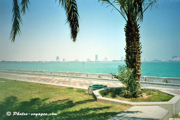 promenade bord de mer à Doha