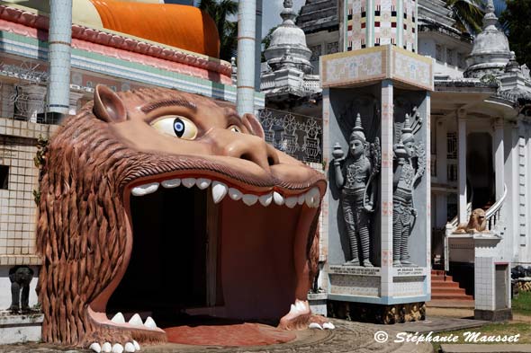 Porte d'entrée gueule de lion