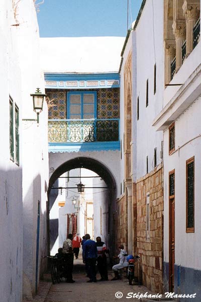 Sousse alley under arch
