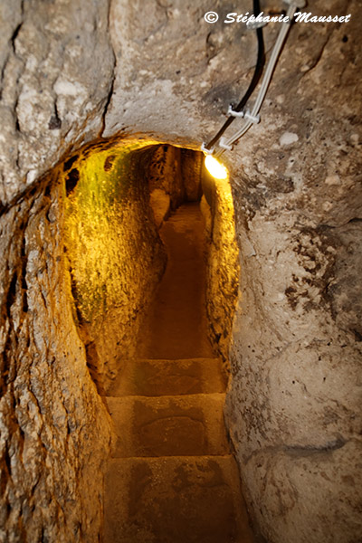 couloir creusé de la ville troglodyte Derinkuyu