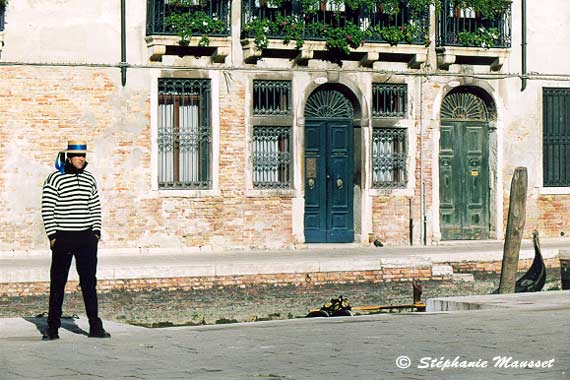 Venetian gondolier and his hat